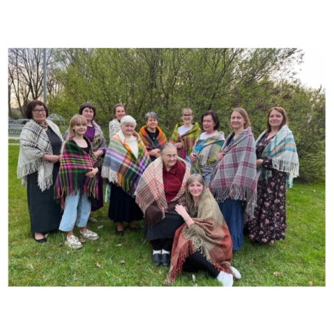 Tautas lietišķās mākslas studija "Smiltene"" 